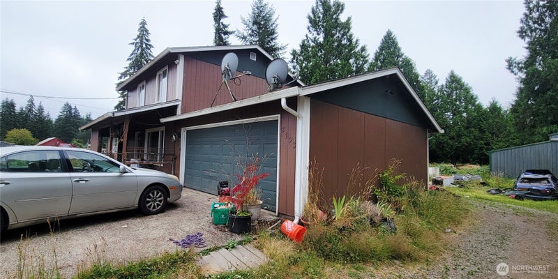 2193 W Ford Loop Road
