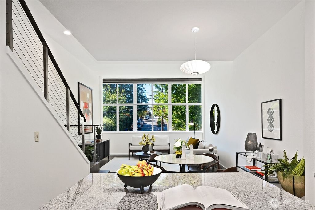 Photo of 1400 2nd Avenue N #292, Seattle, WA 98109 (MLS # 2429173)