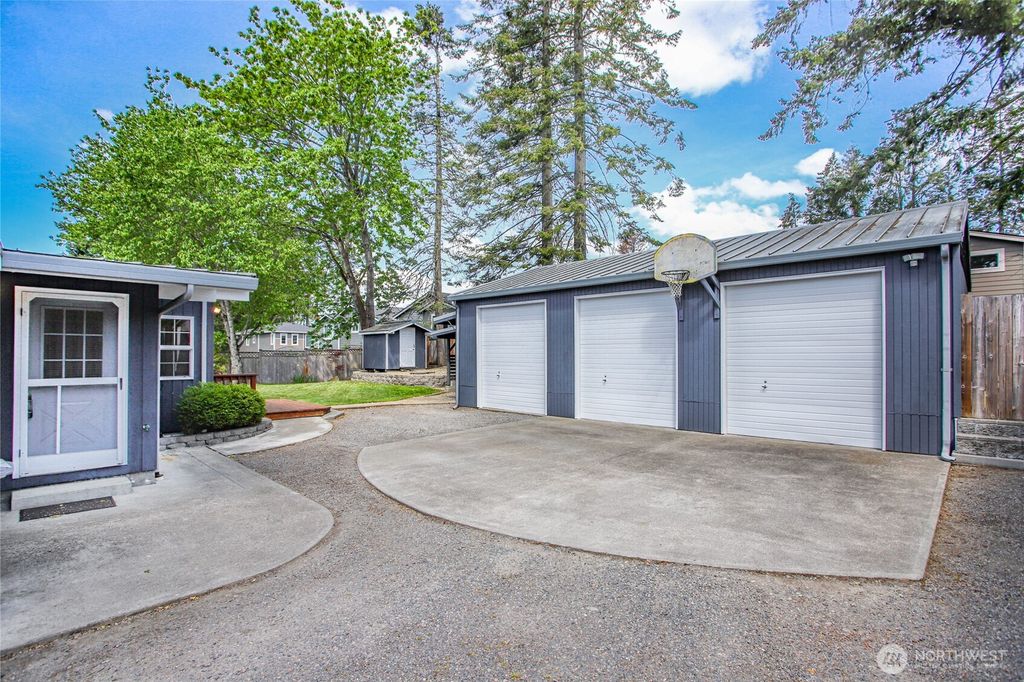 Photo of 9830 S 210th Place, Kent, WA 98031 (MLS # 2377566)