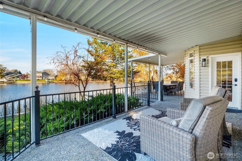 506 S Sandalwood Place