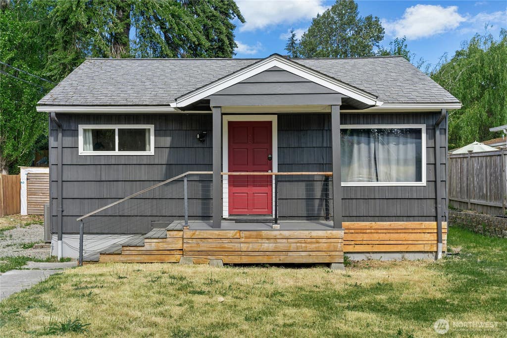 Photo of 9520 2nd Avenue NW, Seattle, WA 98117 (MLS # 2544933)