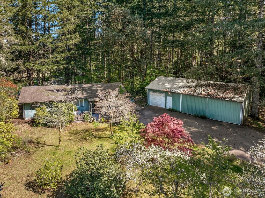 Photo of 1487 SW Chipmunk Hill Lane, Port Orchard, WA 98367 (MLS # 2516047)
