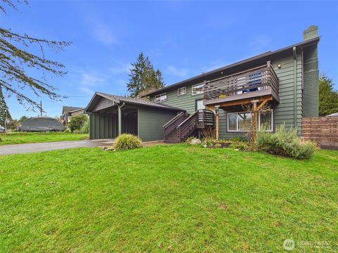 Photo of 215 Hubbard Road, Lynnwood, WA 98036 (MLS # 2474977)