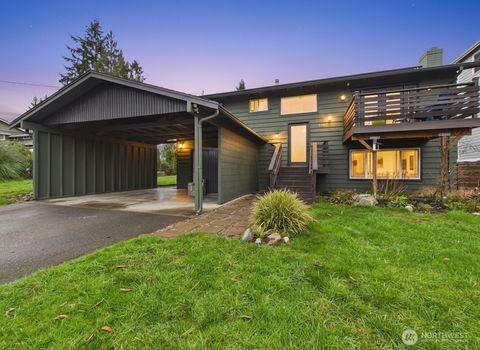 Photo of 215 Hubbard Road, Lynnwood, WA 98036 (MLS # 2474977)