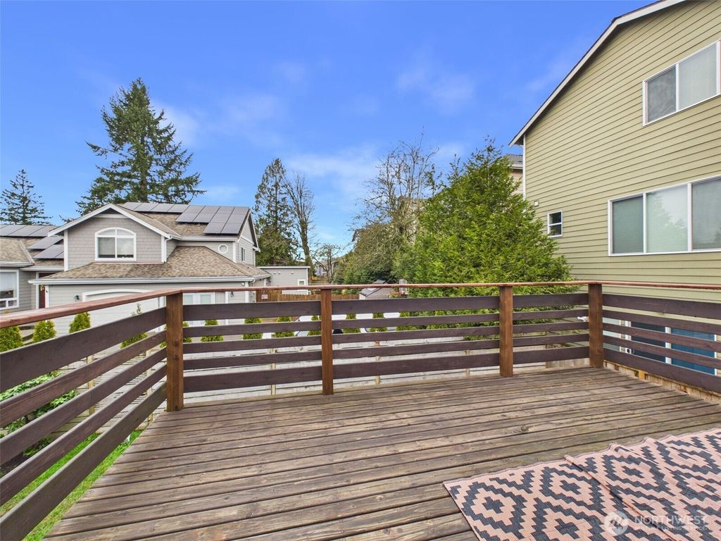 Photo of 215 Hubbard Road, Lynnwood, WA 98036 (MLS # 2474977)