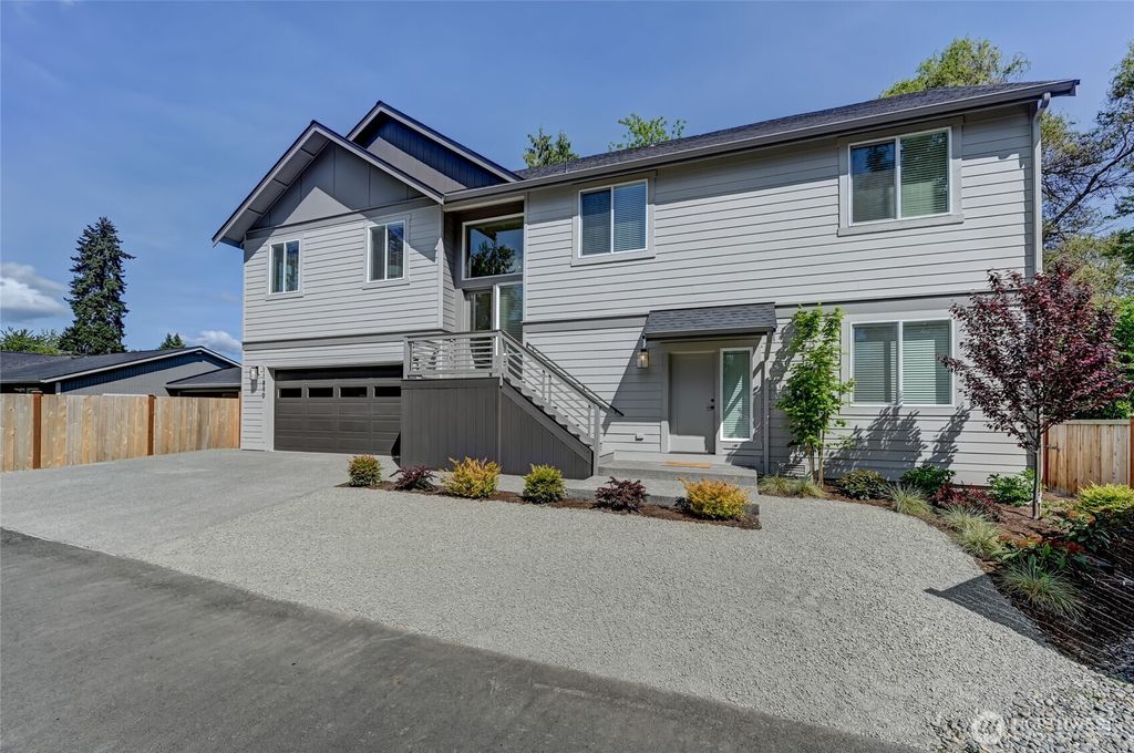 Photo of 11840 44th Avenue S, Tukwila, WA 98168 (MLS # 2294260)