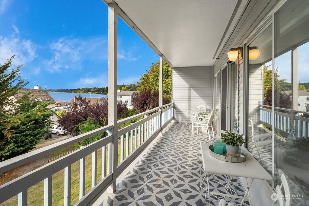 Photo of 28701 6th Place S #102, Des Moines, WA 98198 (MLS # 2166199)