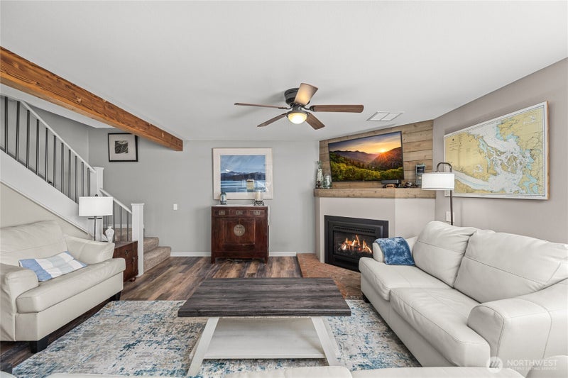 4045 Saltspring Drive