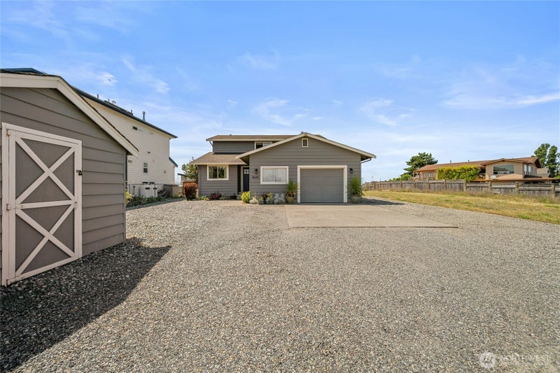4045 Saltspring Drive