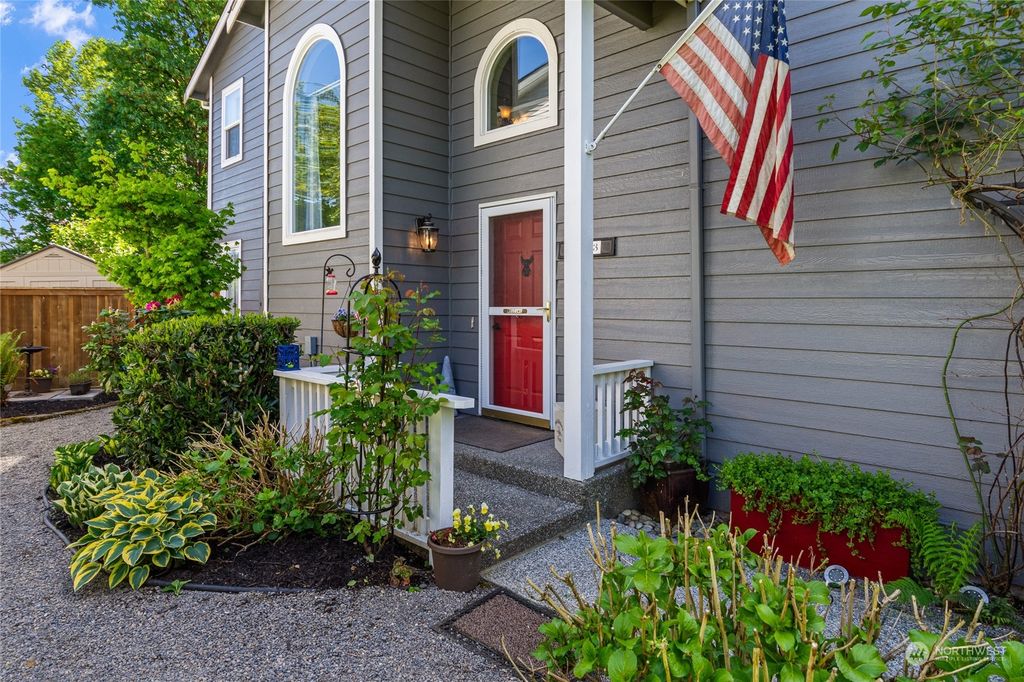 Photo of 503 Cypress Avenue, Snohomish, WA 98290 (MLS # 2230814)