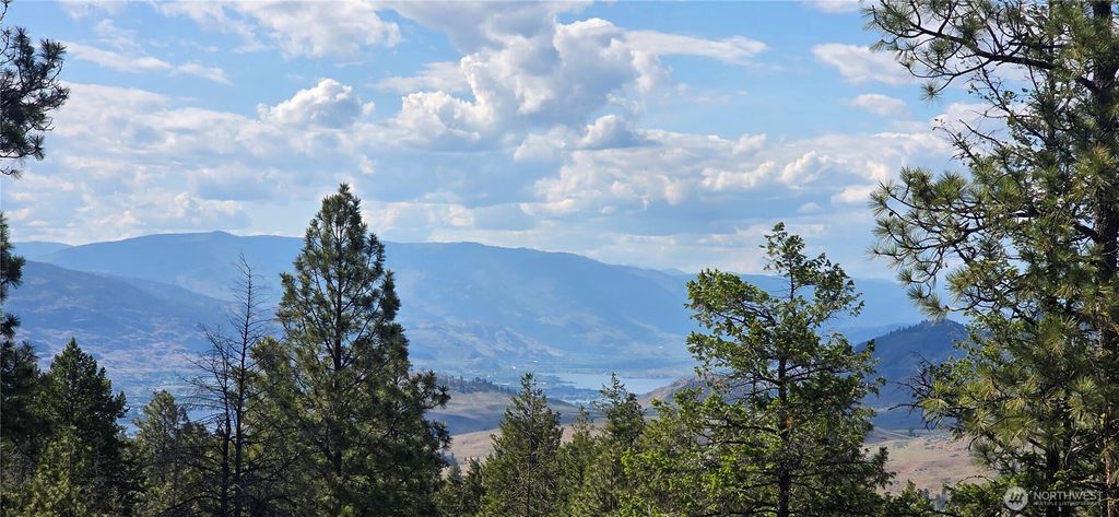 Photo of 385 W Corral DR, Oroville, WA 98844 (MLS # 2528840)