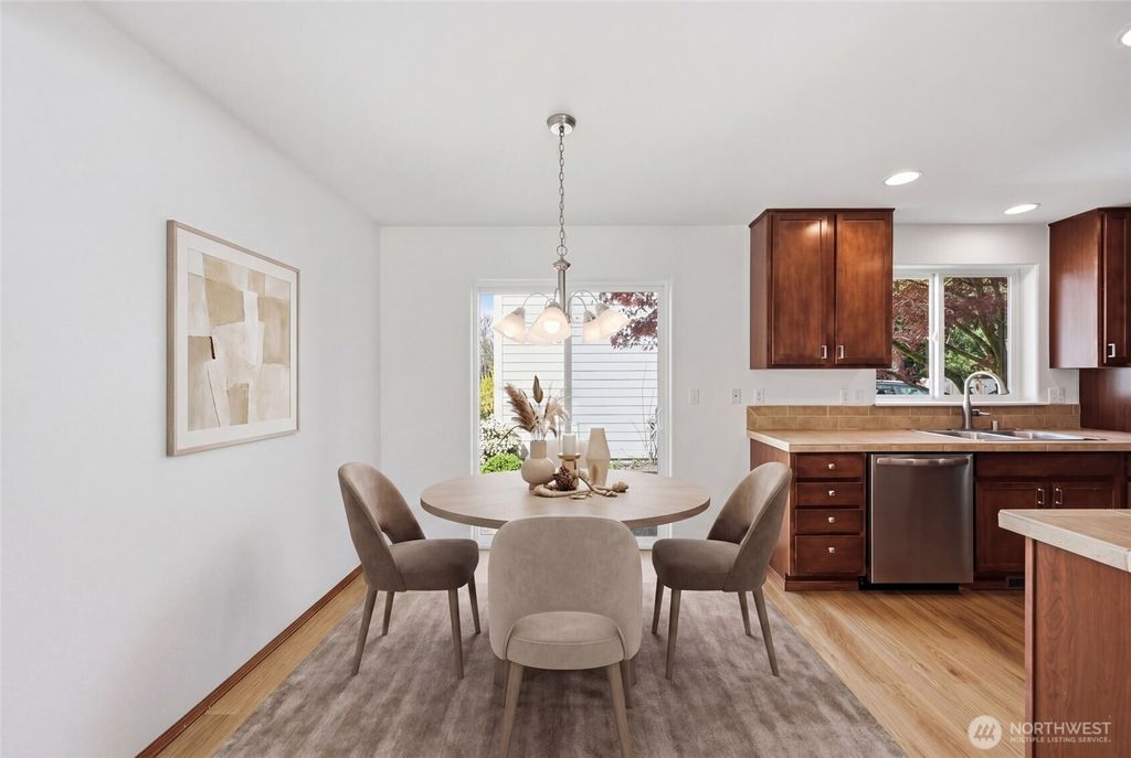 Photo of 1721 Langdon Street, Sumner, WA 98390 (MLS # 2508479)