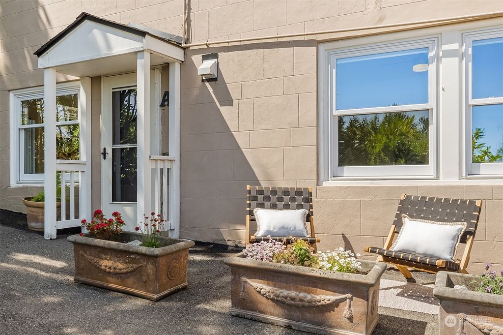 Photo of 1808 Bigelow Avenue N #A, Seattle, WA 98109 (MLS # 2062201)