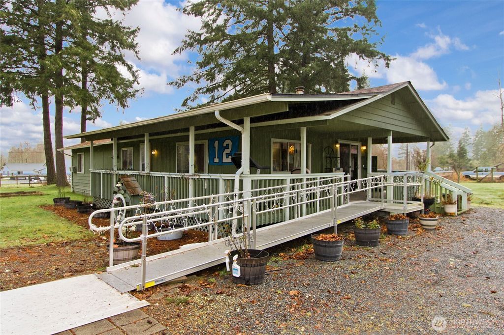Photo of 14125 Kapowsin Highway E, Graham, WA 98338 (MLS # 2485328)