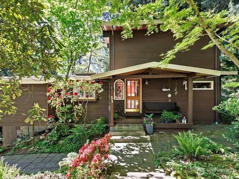 Photo of 6418 E Mercer Way, Mercer Island, WA 98040 (MLS # 2416930) Photo of 6418 E Mercer Way, Mercer Island, WA 98040 (MLS # 2416930)