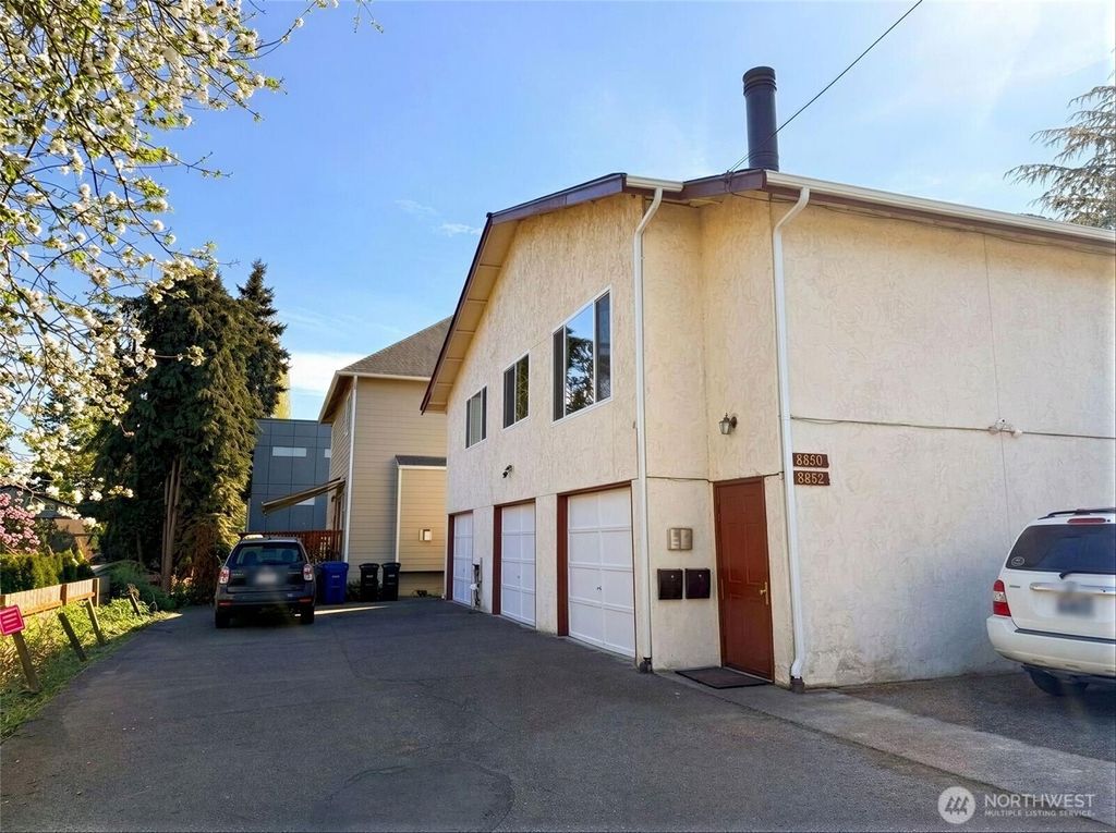 Photo of 8848 Interlake Avenue N, Seattle, WA 98103 (MLS # 2507919)