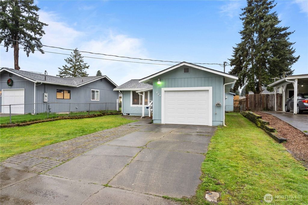 Photo of 226 S 78th Street, Tacoma, WA 98408 (MLS # 2497903)