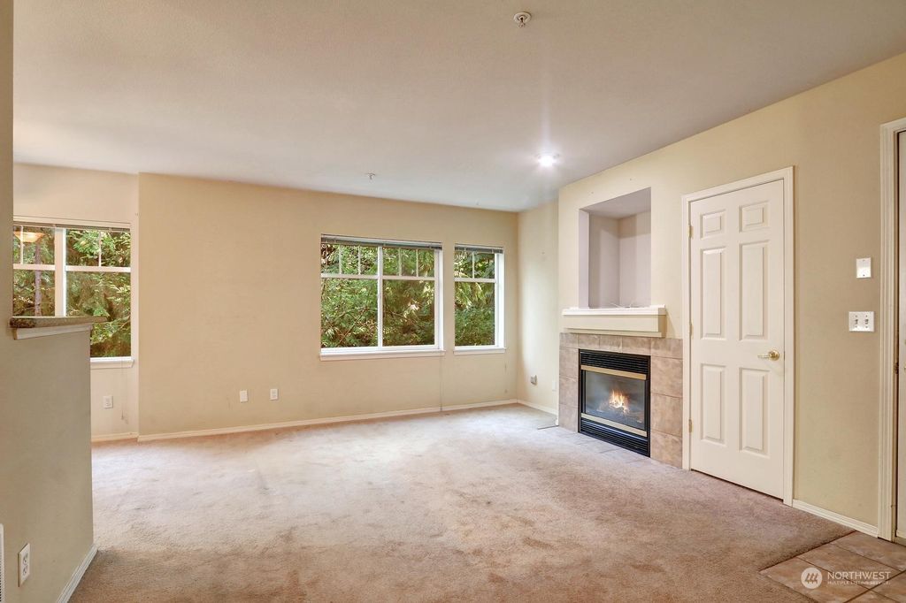 Photo of 14714 Admiralty Way #B204, Lynnwood, WA 98087 (MLS # 2075952)