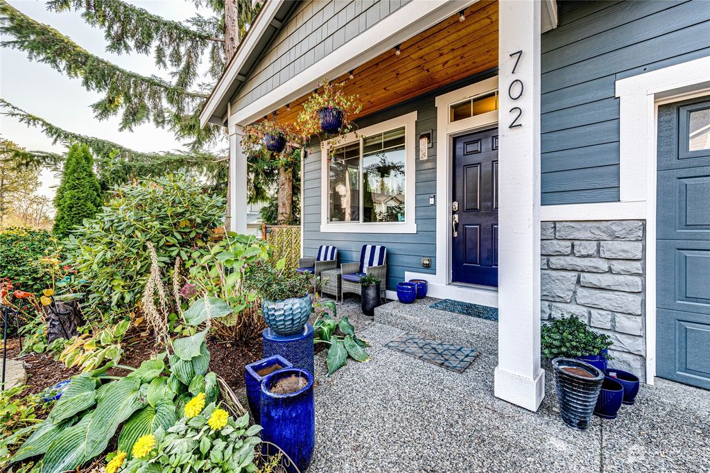 Photo of 702 199th Street SW, Lynnwood, WA 98036 (MLS # 2009530)