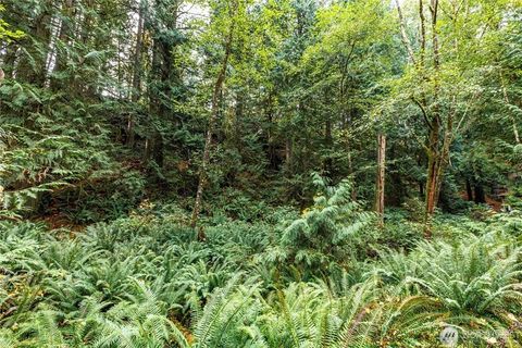 Photo of 203 Sudden Valley Drive, Bellingham, WA 98229 (MLS # 2497643)