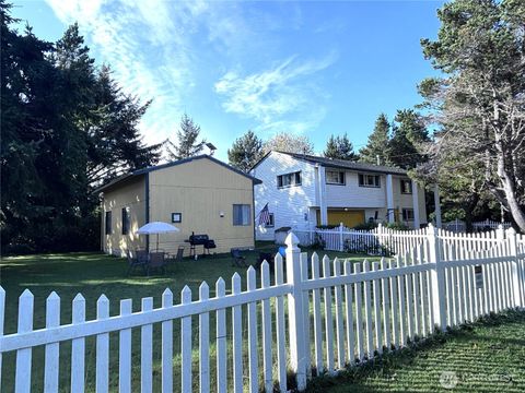 Photo of 169 N Port Lp NW, Ocean Shores, WA 98569 (MLS # 2454358)