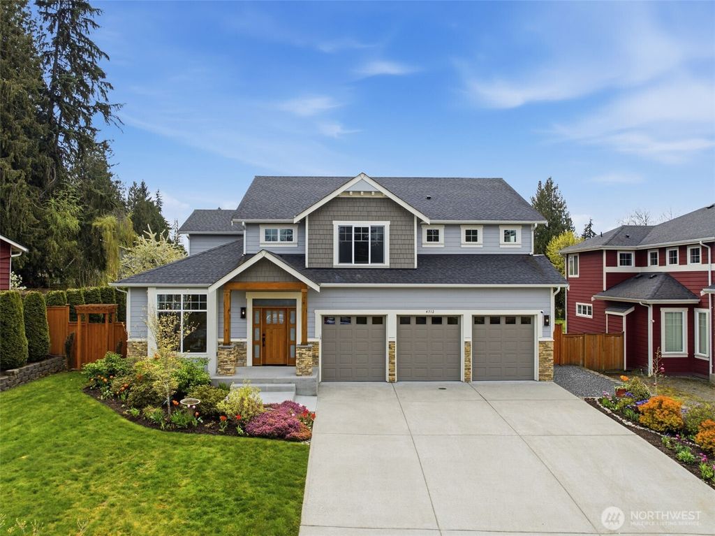 Photo of 4712 183rd Place SW, Lynnwood, WA 98037 (MLS # 2510492)