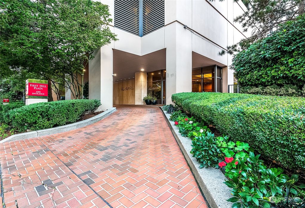 Photo of 1301 Spring Street #7A, Seattle, WA 98104 (MLS # 2328753)