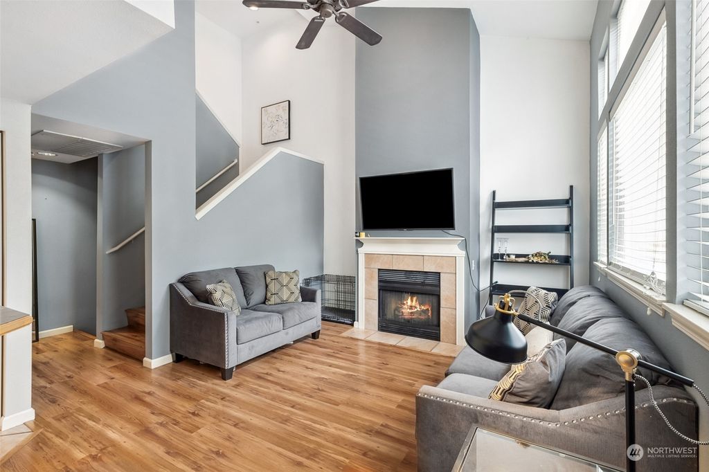 Photo of 420 S 46th Place #H, Renton, WA 98055 (MLS # 2163487)