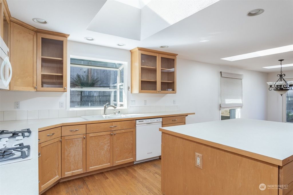 Photo of 20324 S Danvers Rd #A, Lynnwood, WA 98036 (MLS # 2160615)