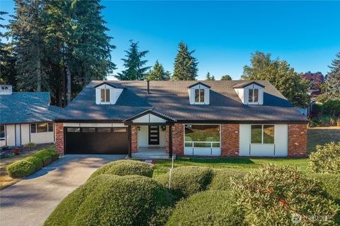 Photo of 31509 42nd Avenue SE, Federal Way, WA 98023 (MLS # 2552967)