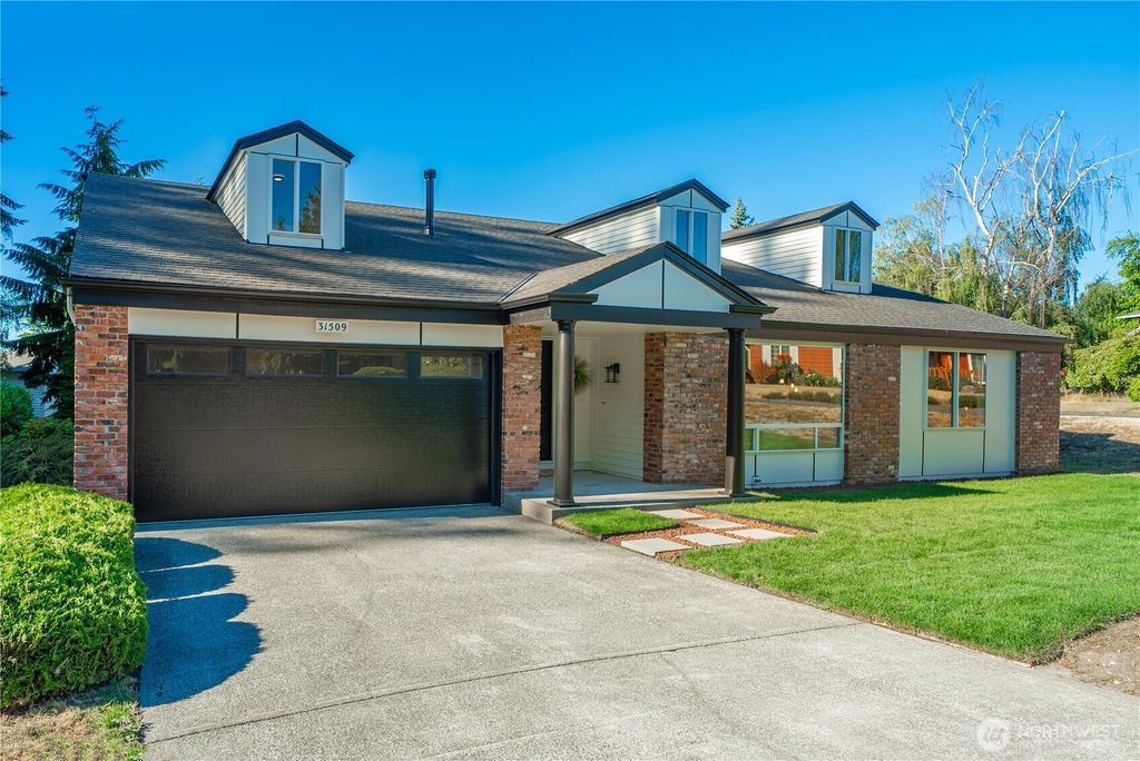 Photo of 31509 42nd Avenue SE, Federal Way, WA 98023 (MLS # 2552967)