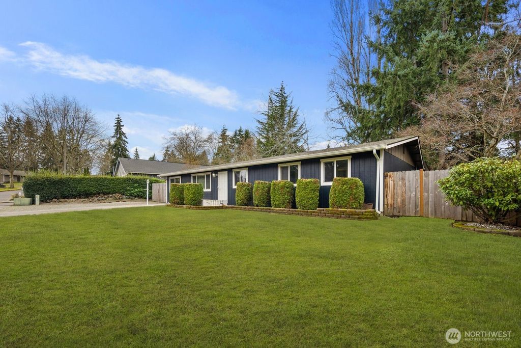 Photo of 4002 N Winnifred Street, Tacoma, WA 98407 (MLS # 2468835)