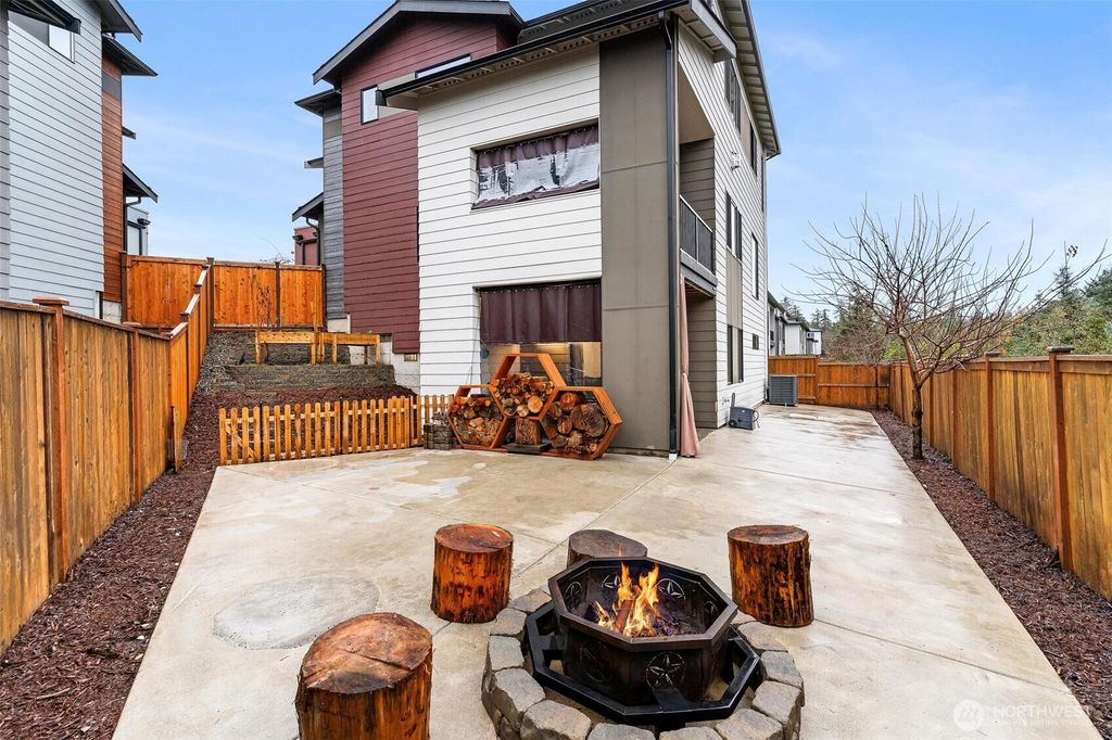 Photo of 4806 54th Avenue W, University Place, WA 98467 (MLS # 2503237)