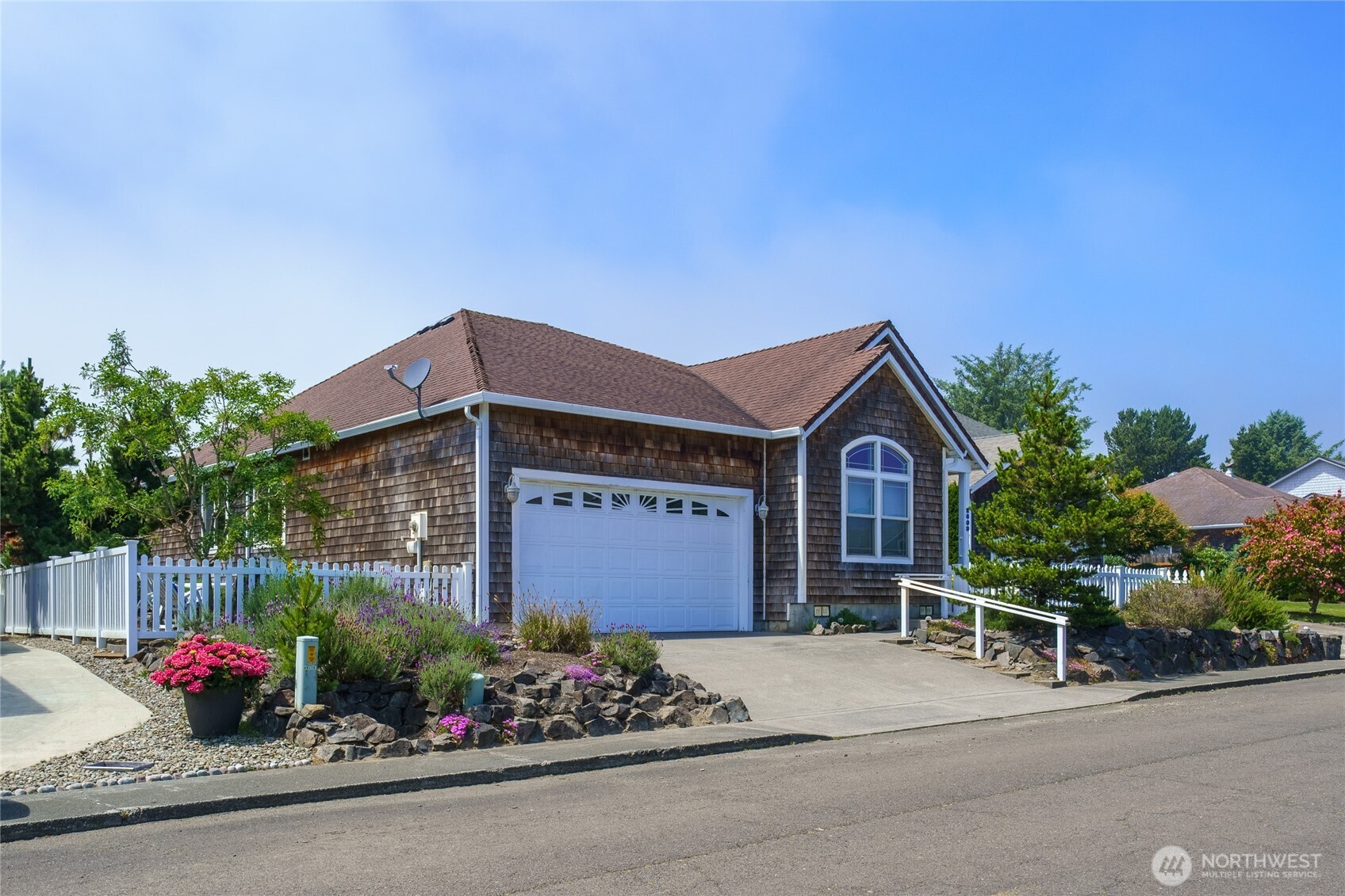 2603 Sea Crest Avenue N