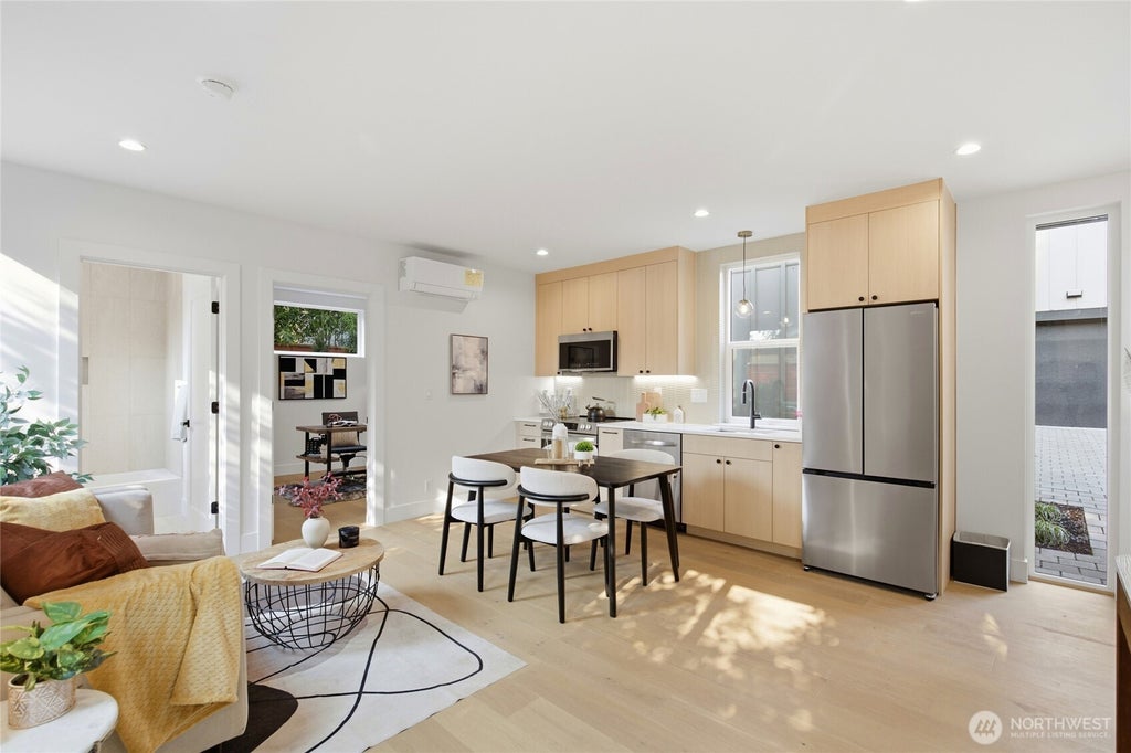 Photo of 7531 31st Avenue NE, Seattle, WA 98115 (MLS # 2569336)