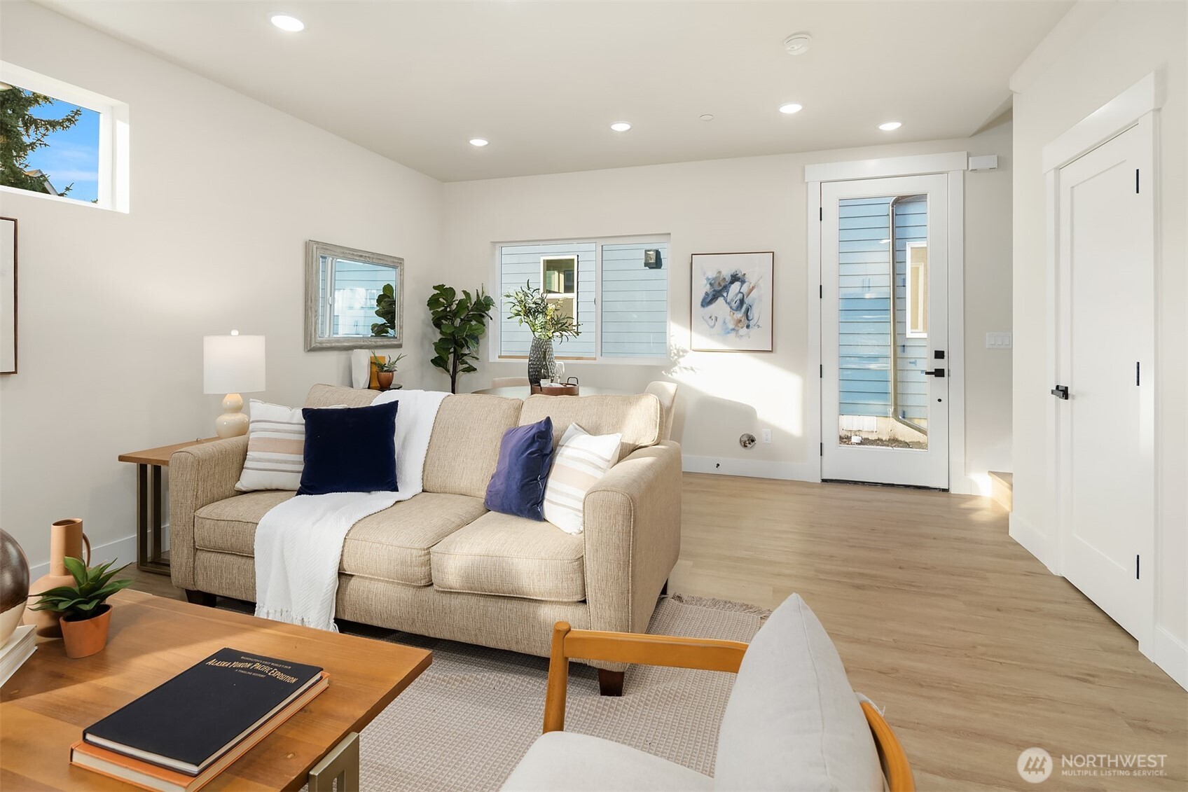 1411 Martin Luther King Jr Way