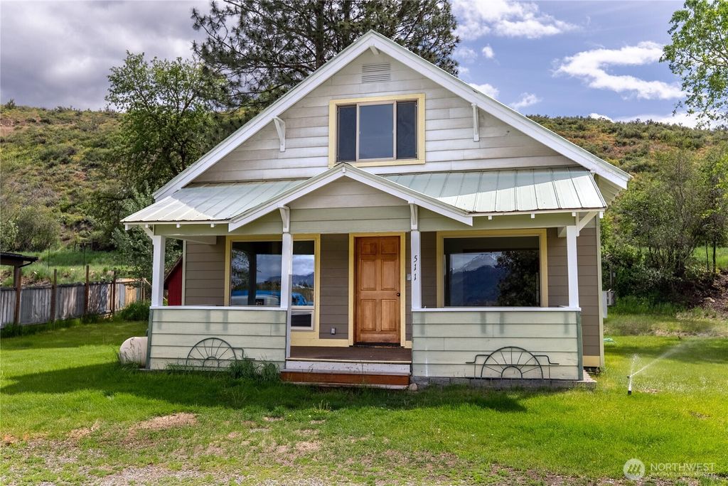 Photo of 511 Bluff St ST, Winthrop, WA 98862 (MLS # 2528059)