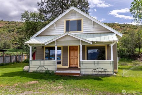 Photo of 511 Bluff St ST, Winthrop, WA 98862 (MLS # 2528059)