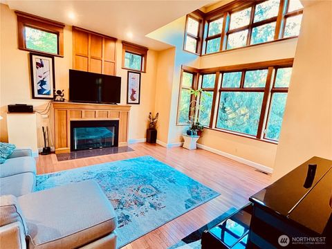 4518 91st Avenue SE Mercer Island WA 98040