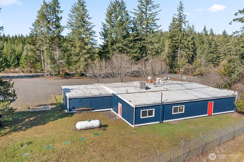 2810 E Spencer Lake Road