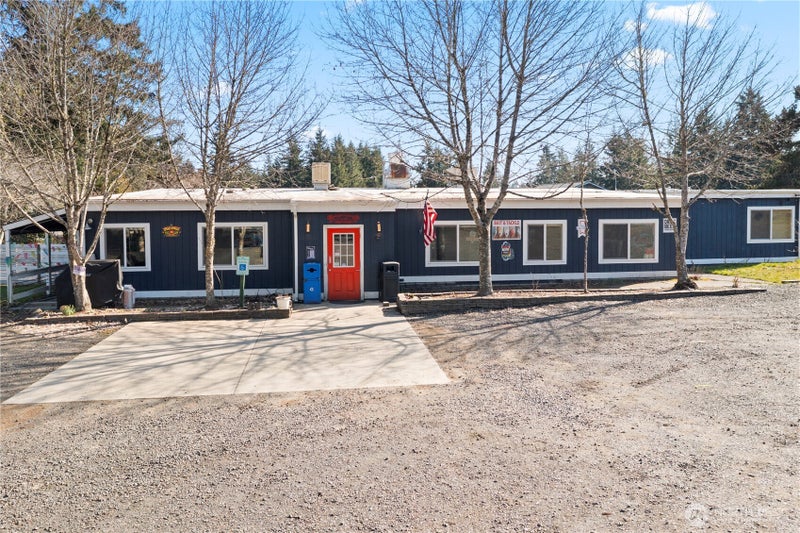2810 E Spencer Lake Road