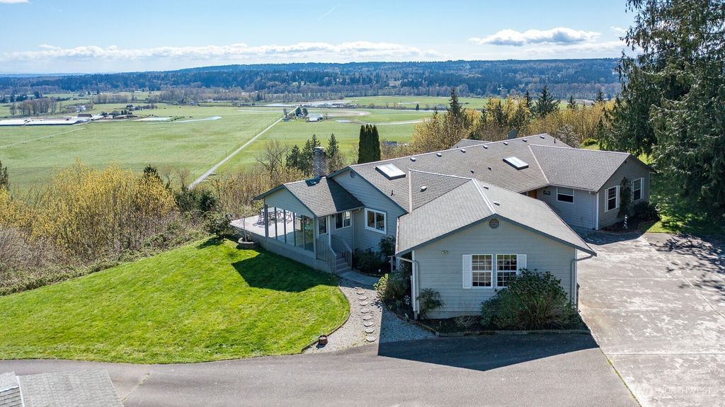 Photo of 2920 254th St NW St, Stanwood, WA 98292 (MLS # 2495624)