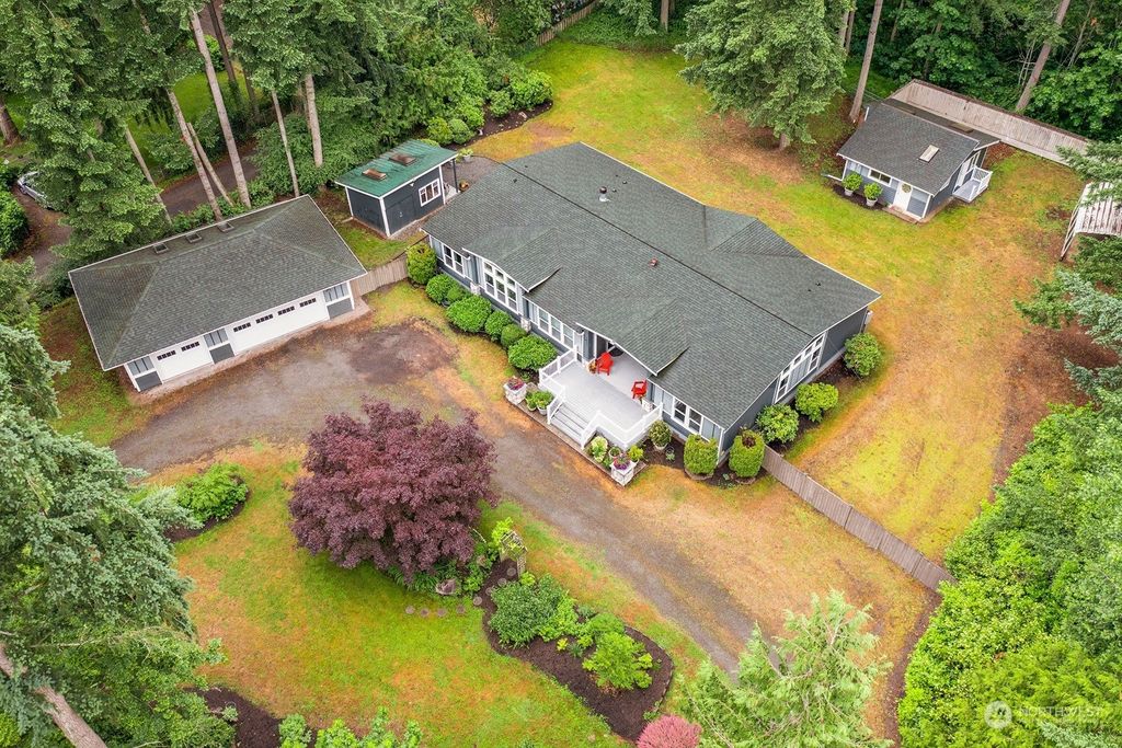 Photo of 14505 160th Avenue SE, Renton, WA 98059 (MLS # 2128722)