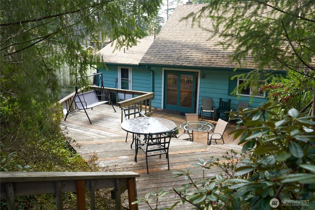 Photo of 6209 45th Street Ct W, Tacoma, WA 98466 (MLS # 2468157)