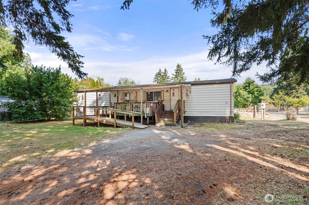 Photo of 801 Nisqually Park Drive SE, Olympia, WA 98503 (MLS # 2570342)