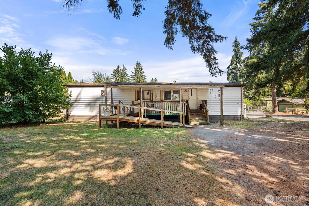 Photo of 801 Nisqually Park Drive SE, Olympia, WA 98503 (MLS # 2570342)