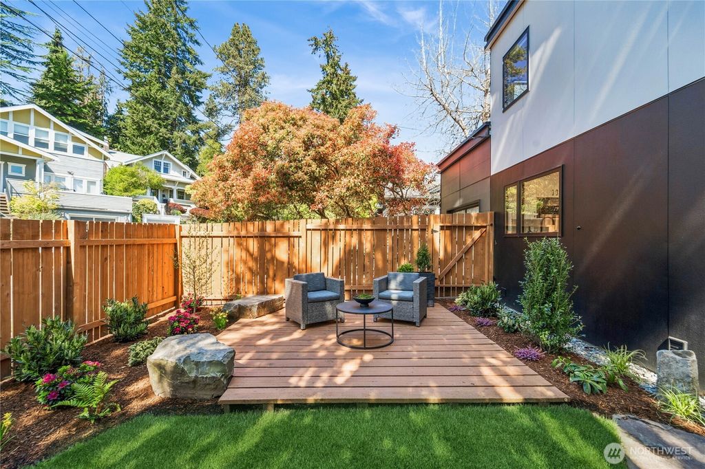 Photo of 1514 Interlaken Place E, Seattle, WA 98112 (MLS # 2359313)
