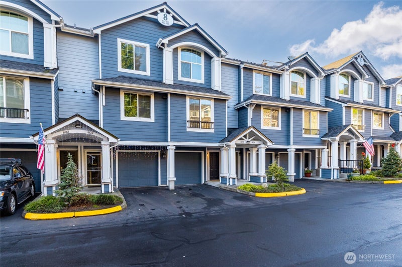 16125 Juanita-Woodinville Way NE 805