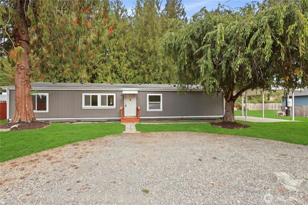 Photo of 7907 174th Street Ct E, Puyallup, WA 98375 (MLS # 2586940)