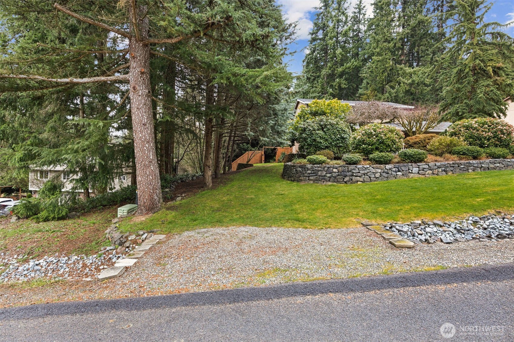 8407 121st Street East